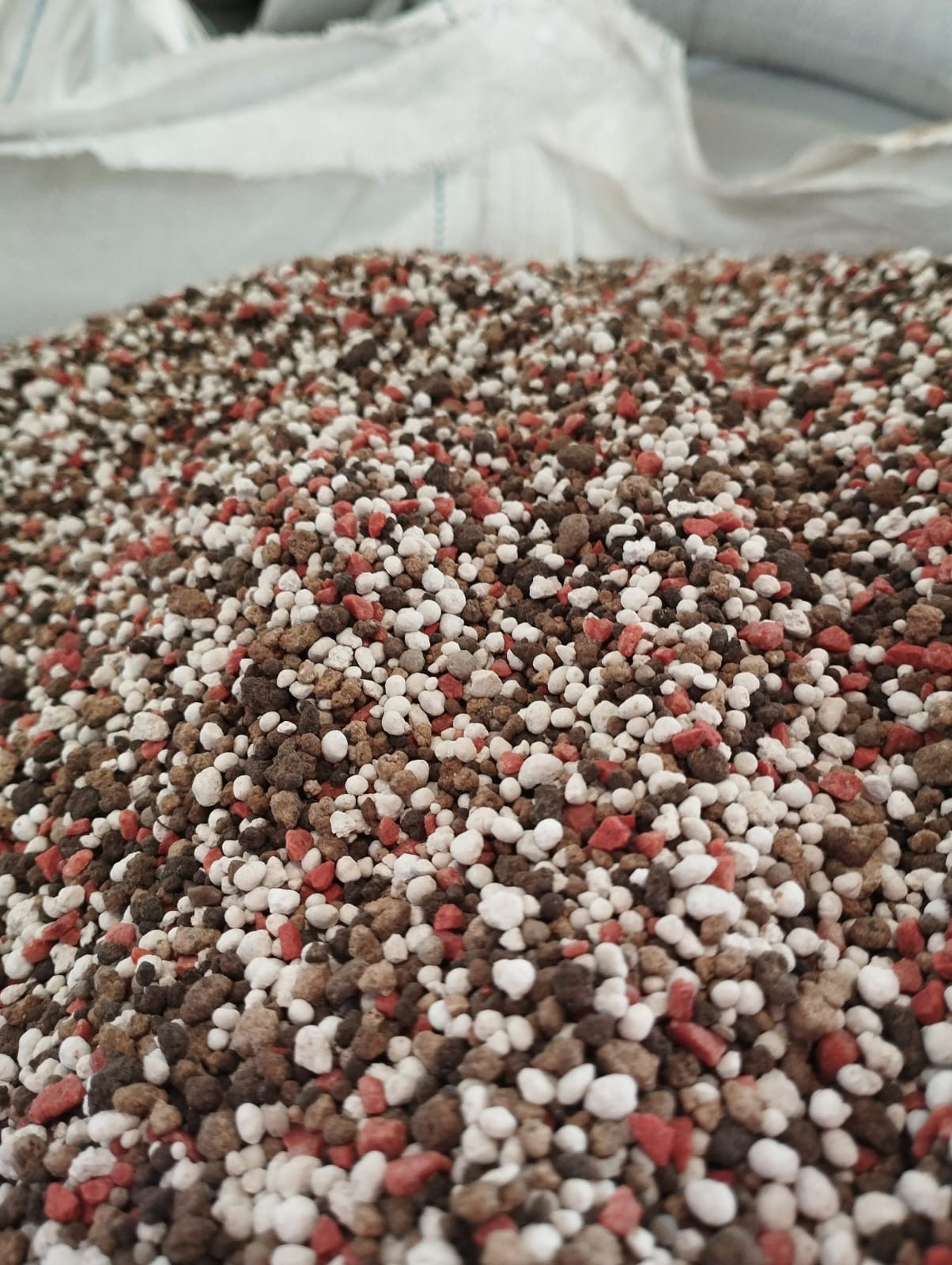 VARREDURA DE FERTIZANTE E FORMULADOS insumos agrícolas / Ton