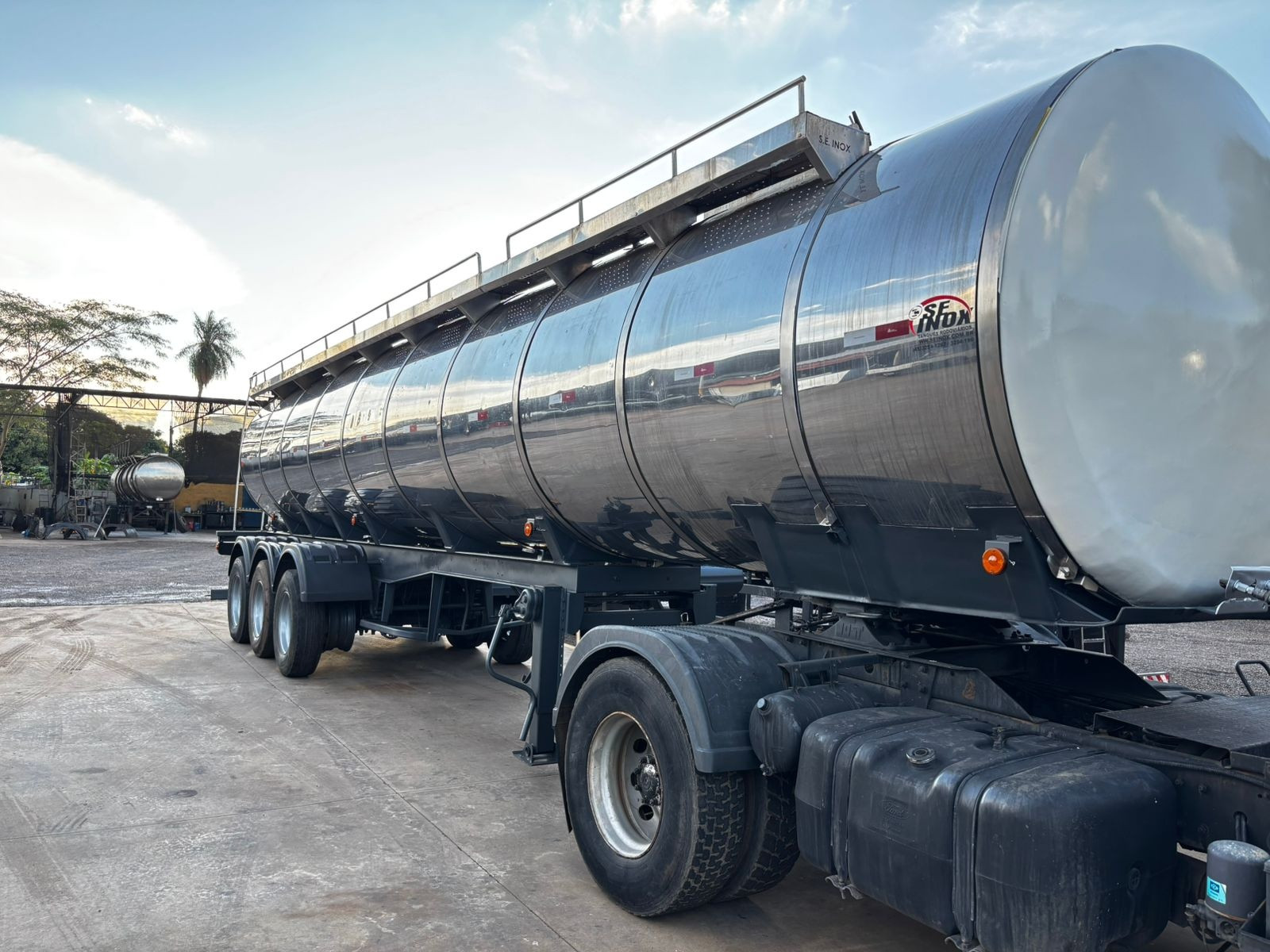 Carroceria Randon Carreta inox isotérmica - Ano 2010