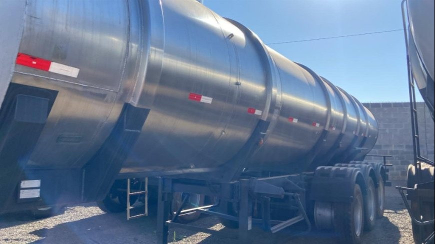 Carroceria Liess Carreta inox - Ano 1990