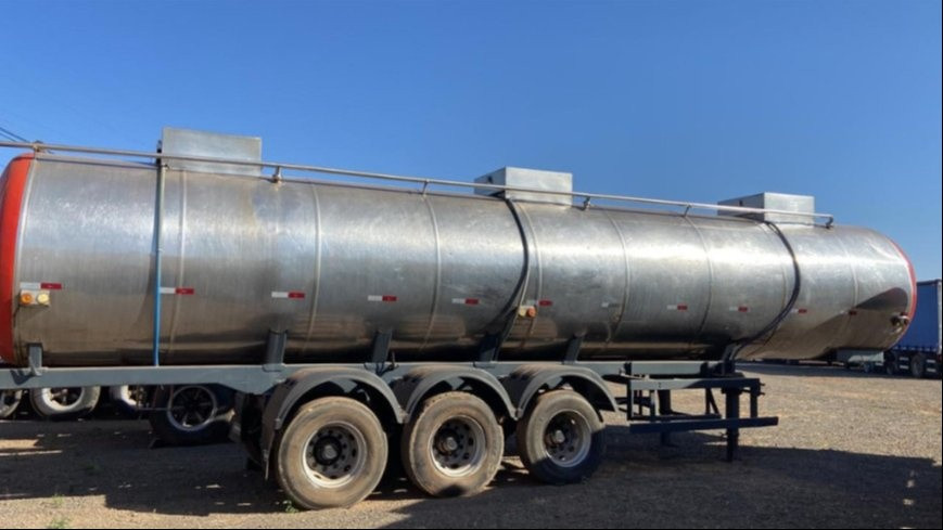 Carroceria Randon Carreta inox - Ano 2007