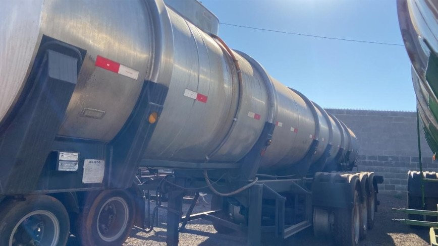 Carroceria Liess Tanque inox  16 Mil Litros - Ano 1995