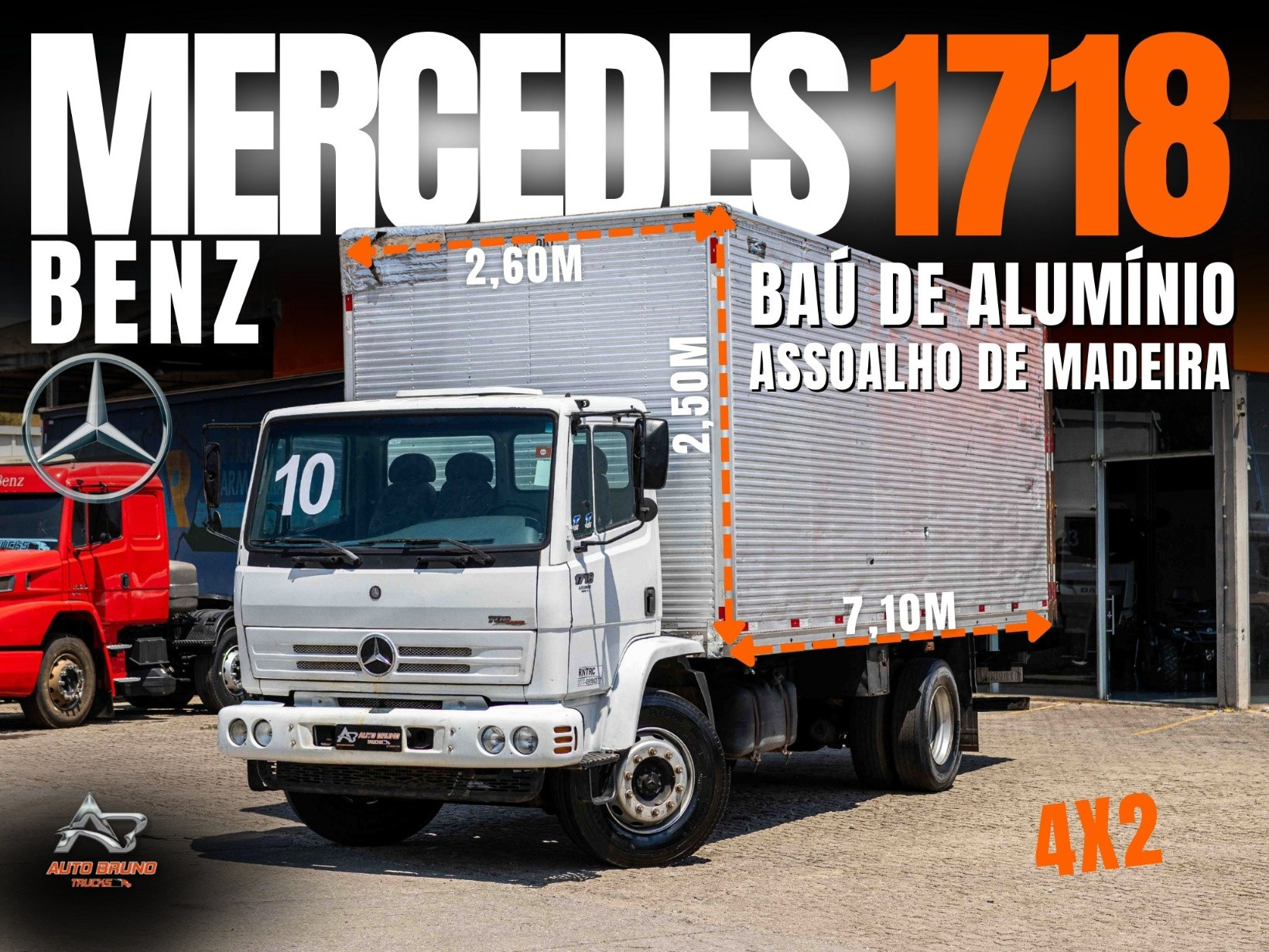 Caminhão Mercedes Benz 1718 - ano 2010