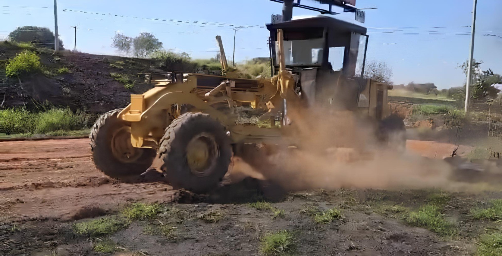 Motoniveladora Caterpillar 135H ano 1996