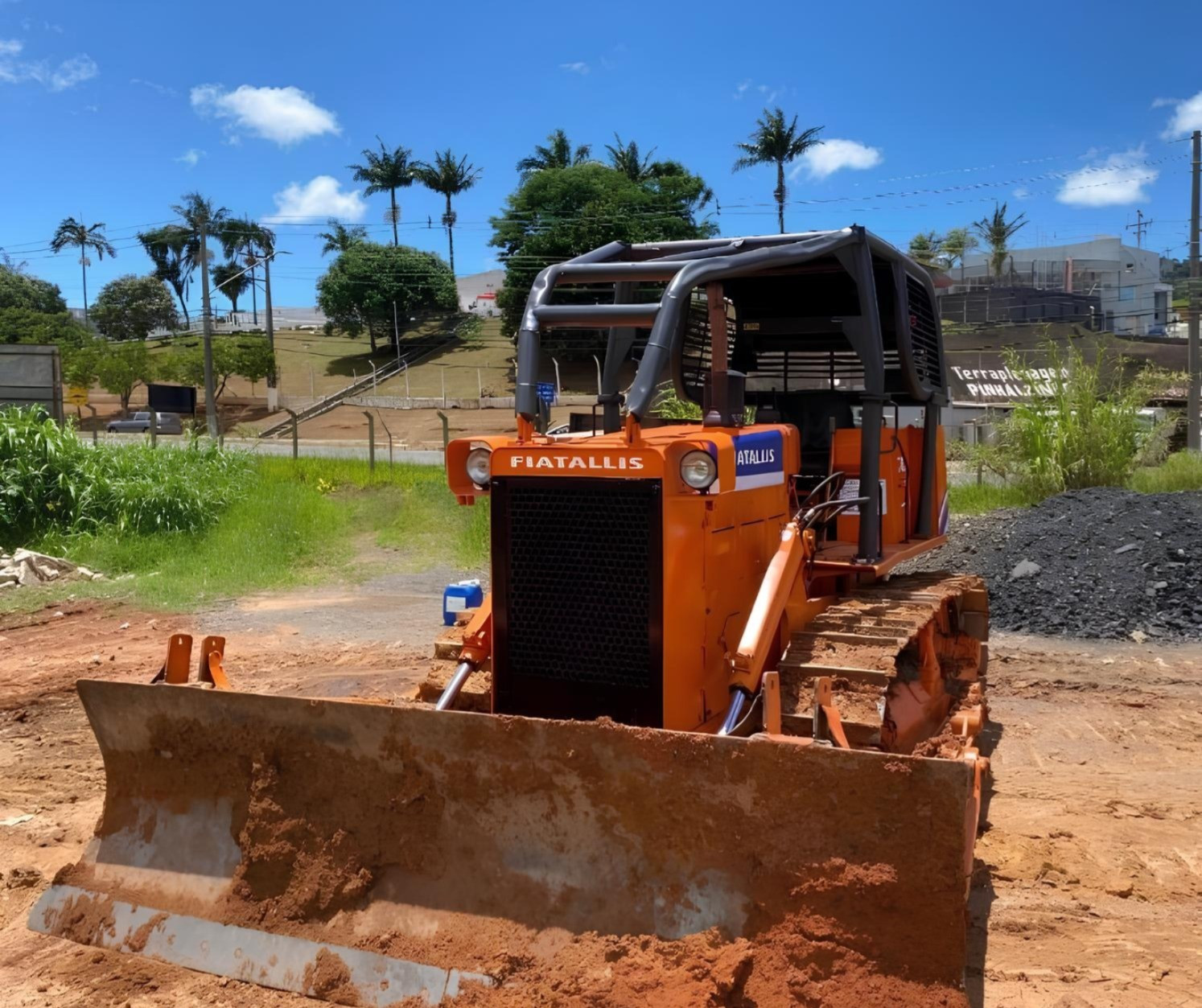 Trator de Esteira Fiatallis 7D ano 1998 com motor MWM 6 cilindros