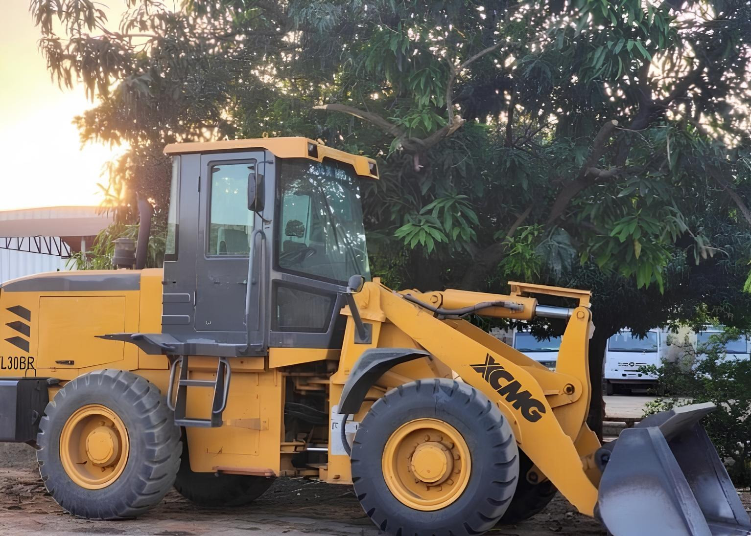Pá Carregadeira XCMG ZL30BR ano 2016 com 3100 horas