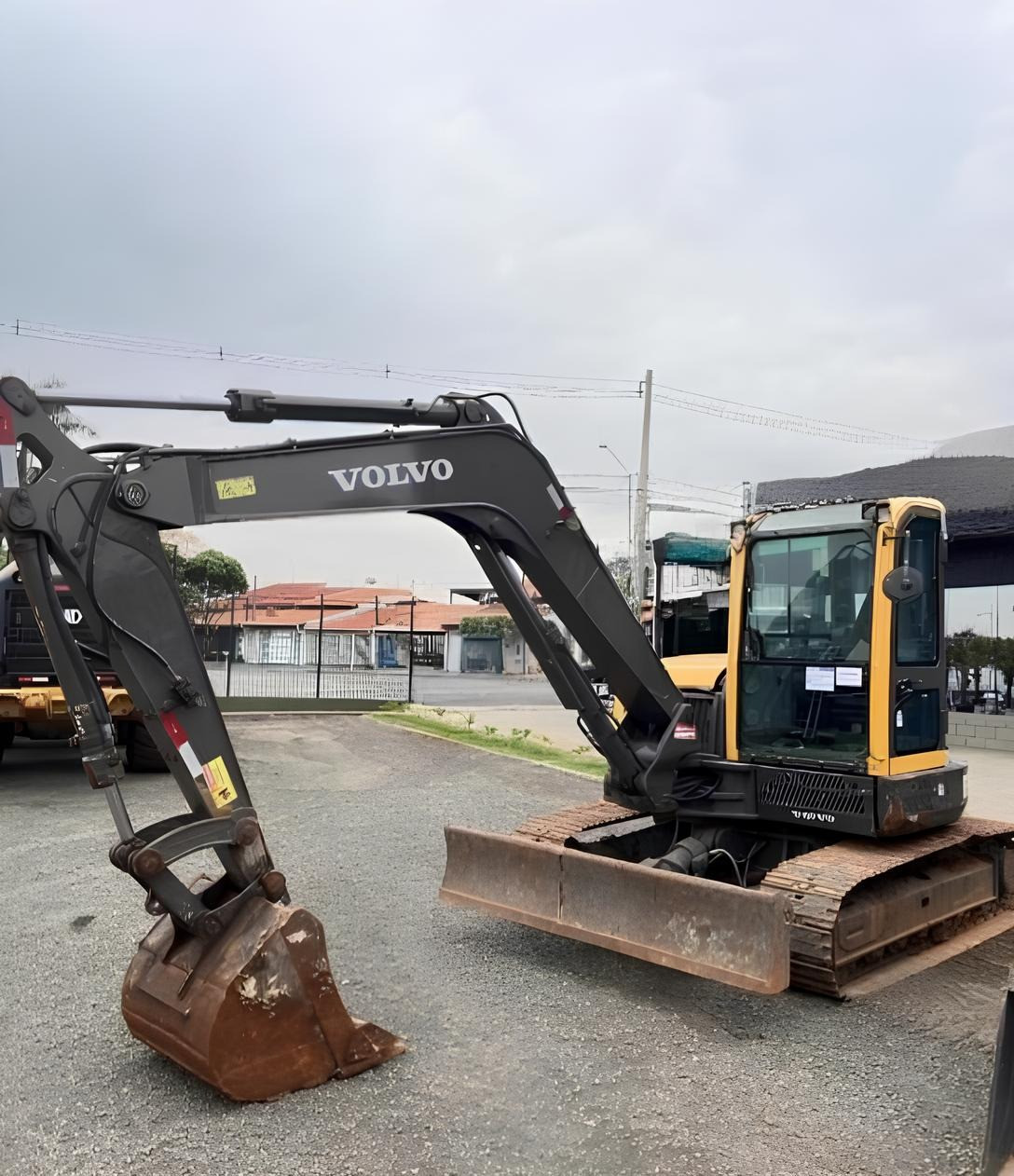 Escavadeira Volvo ECR88 ano 2019 com 5.170 horas