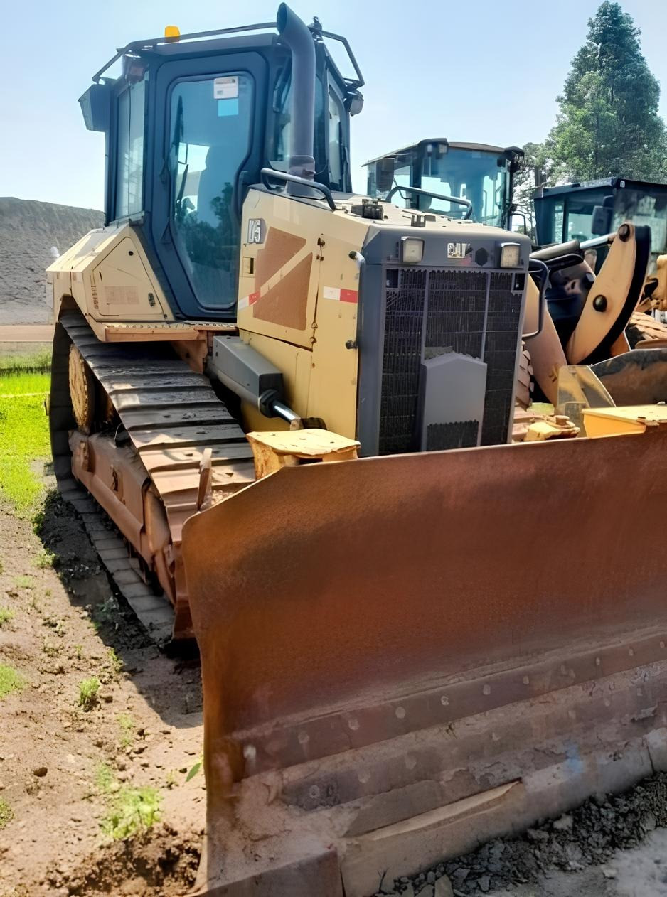 Trator de Esteira Caterpillar D5 ano 2020 com 10.000 horas