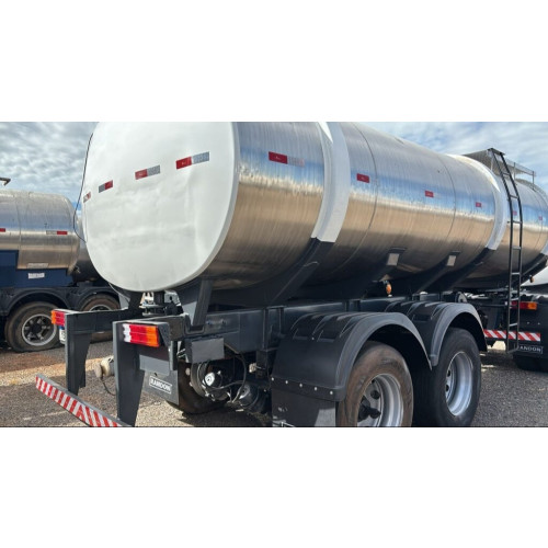 Carroceria Randon Carreta inox - Ano 2000