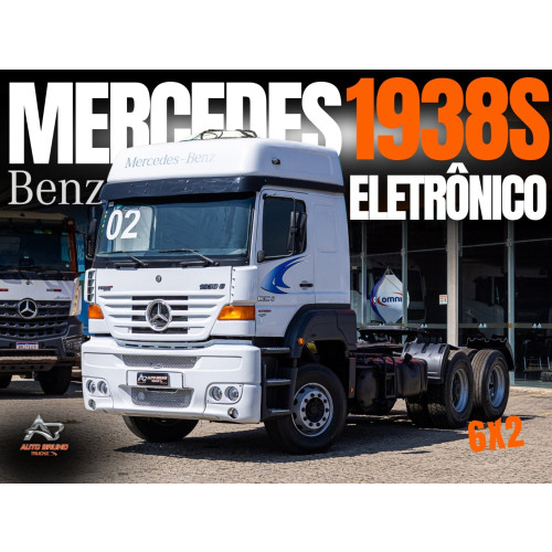 Caminhão Mercedes Benz 1938 - Ano 2002