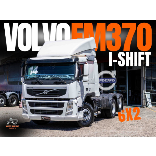 Caminhão Volvo FM 370 - ano 2014