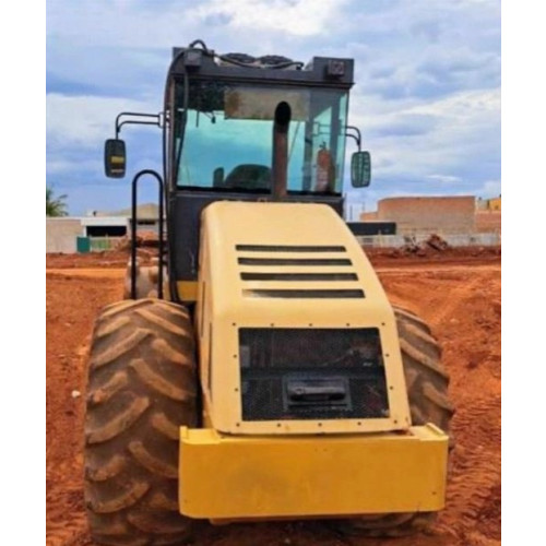 Rolo Compactador Caterpillar CP-533E Ano 2011 3.200 Horas  Caterpillar