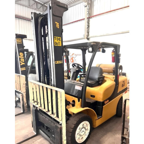 Empilhadeira Yale GP90VX – Ano 2008 | 4.500 kg | 18.555 Horas