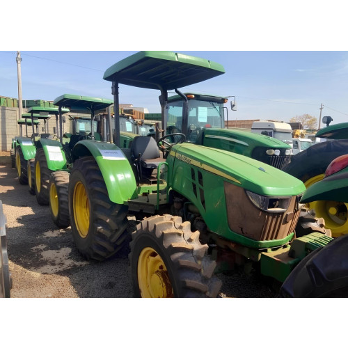 Trator John Deere 5080E – Ano 2021 | 9.300 Horas