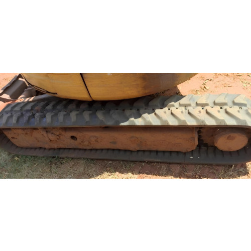 Mini escavadeira Caterpillar 303.5 - ano 2013 - com 5000 horas