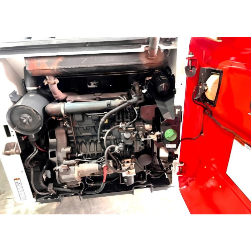 Mini Carregadeira Bobcat S175 - ano 2012 - com 5.800 horas