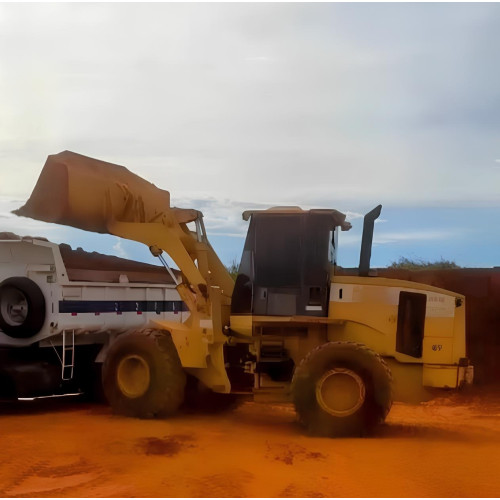 Pá Carregadeira Caterpillar 938G II - ano 2007 - com motor novo