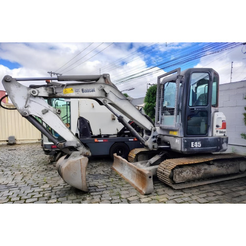 Mini Escavadeira Bobcat E45 ano 2021 com ar condicionado, 730 horas
