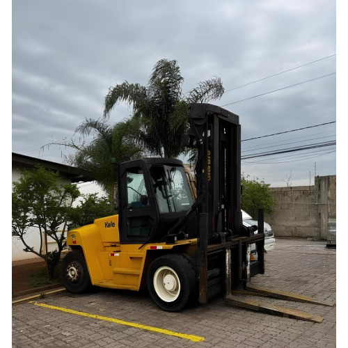 Empilhadeira Yale GP230VX ano 2011 com 10.000 horas, à Diesel