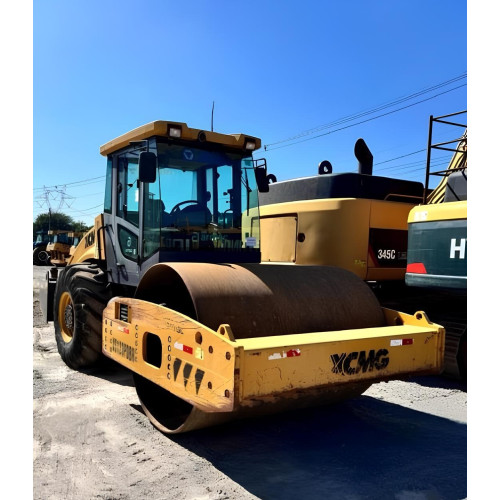 Rolo Compactador XCMG XS123PD ano 2021, Liso, com 4270 horas