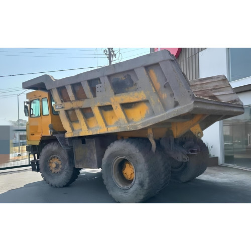Caminhão Fora de Estrada Randon RK430 ano 2014, automático, com 16.400 horas