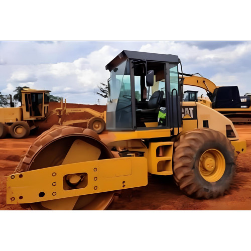 Rolo Compactador Caterpillar CP-533E - ano 2011, com 3200 horas