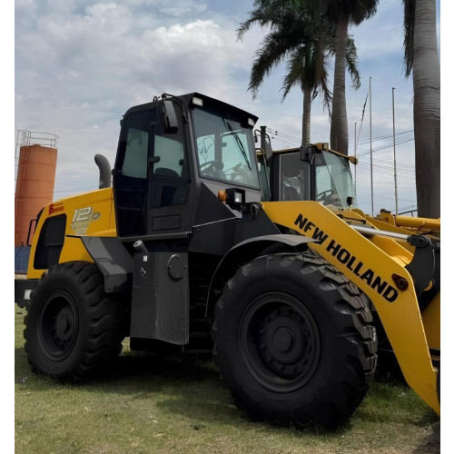Pá Carregadeira New Holland 12D - ano 2021 com 7.500 horas