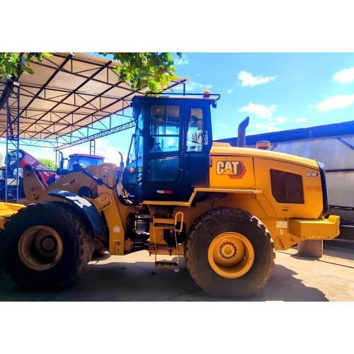 Pá Carregadeira Caterpillar 924K - ano 2021 com 11.000 horas