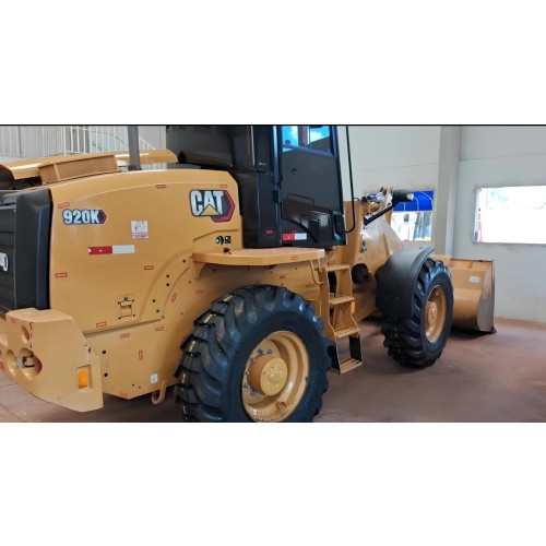 Pá Carregadeira Caterpillar 920 - ano 2022 com 3.200 horas