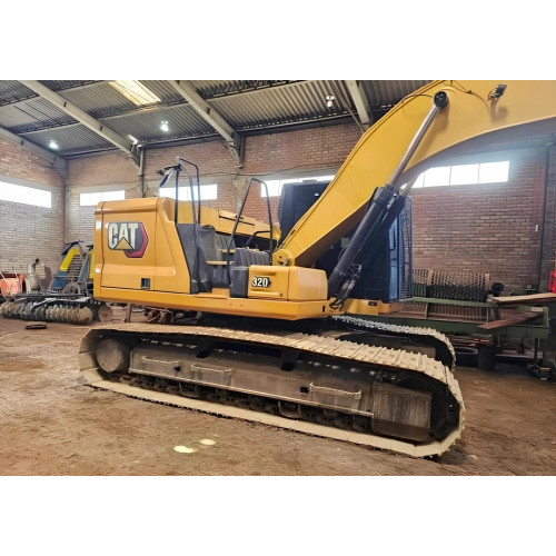 Escavadeira Caterpillar 320 ano 2021, com motor 6 cilindros