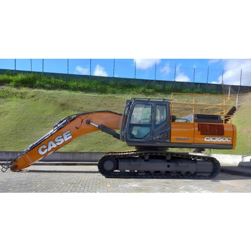 Escavadeira Case CX350 C ano 2021 com 8.700 horas
