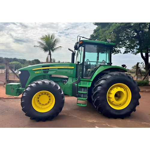 Trator John Deere 7230J ano 2021, 4x4, com 4.230 horas