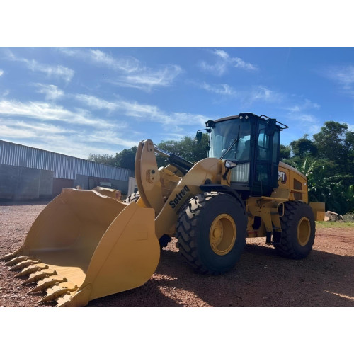 Pá Carregadeira Caterpillar 938K ano 2021 com 6.800 horas