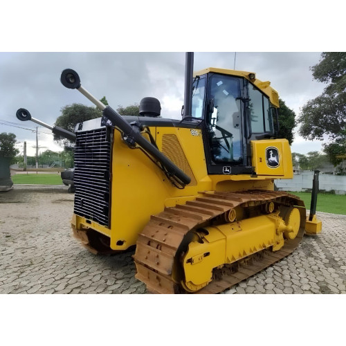Trator de Esteira John Deere 850J ano 2021 com 6.850 horas