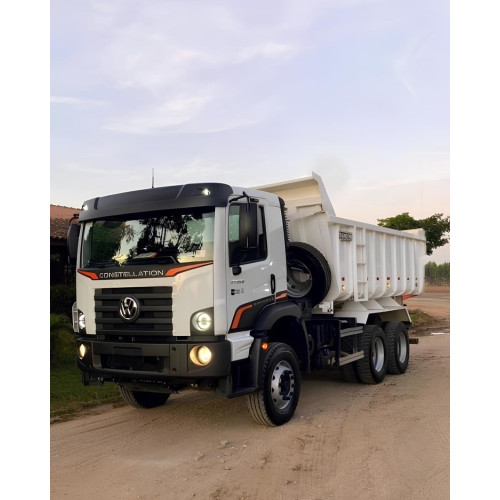 Caminhões Volkswagen VW 27.260 ano 2024, 6x4, com caçamba de 14 ㎥, média de 3000 Km e 280 horas