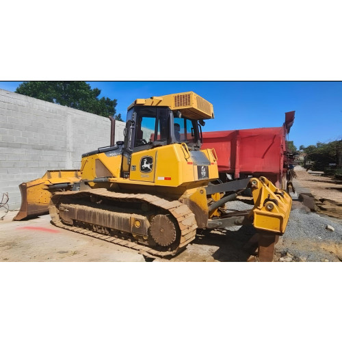 Trator de Esteira John Deere 750J ano 2021 com 3.400 horas