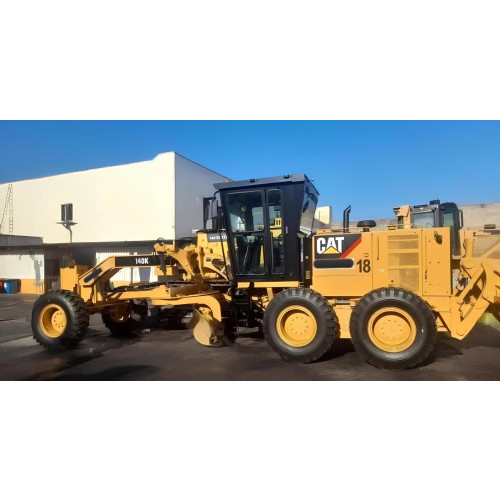 Motoniveladora Caterpillar 140K ano 2019 com 4800 horas