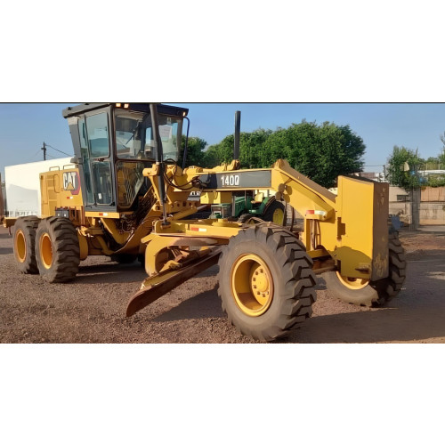 Motoniveladora Caterpillar 140K ano 2022 com 6.800 horas