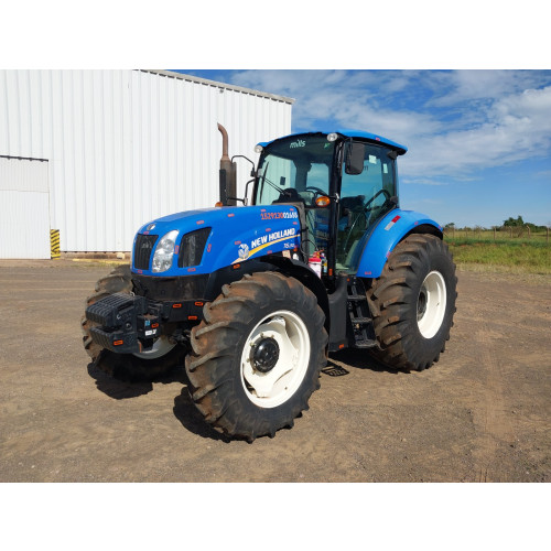 TRATOR AGRÍCOLA NEW HOLLAND T6.130