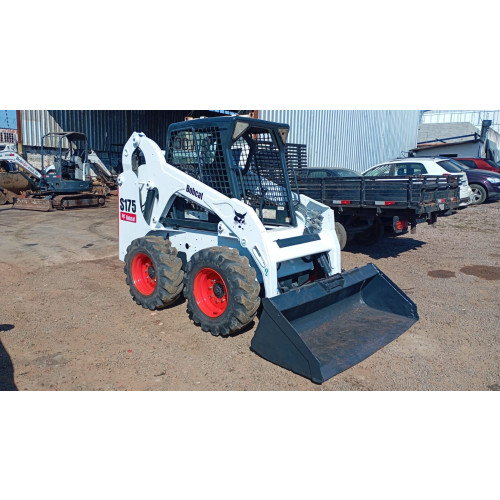 Mini Carregadeira Bobcat S175 2012 - Revisada - Motor Refeito