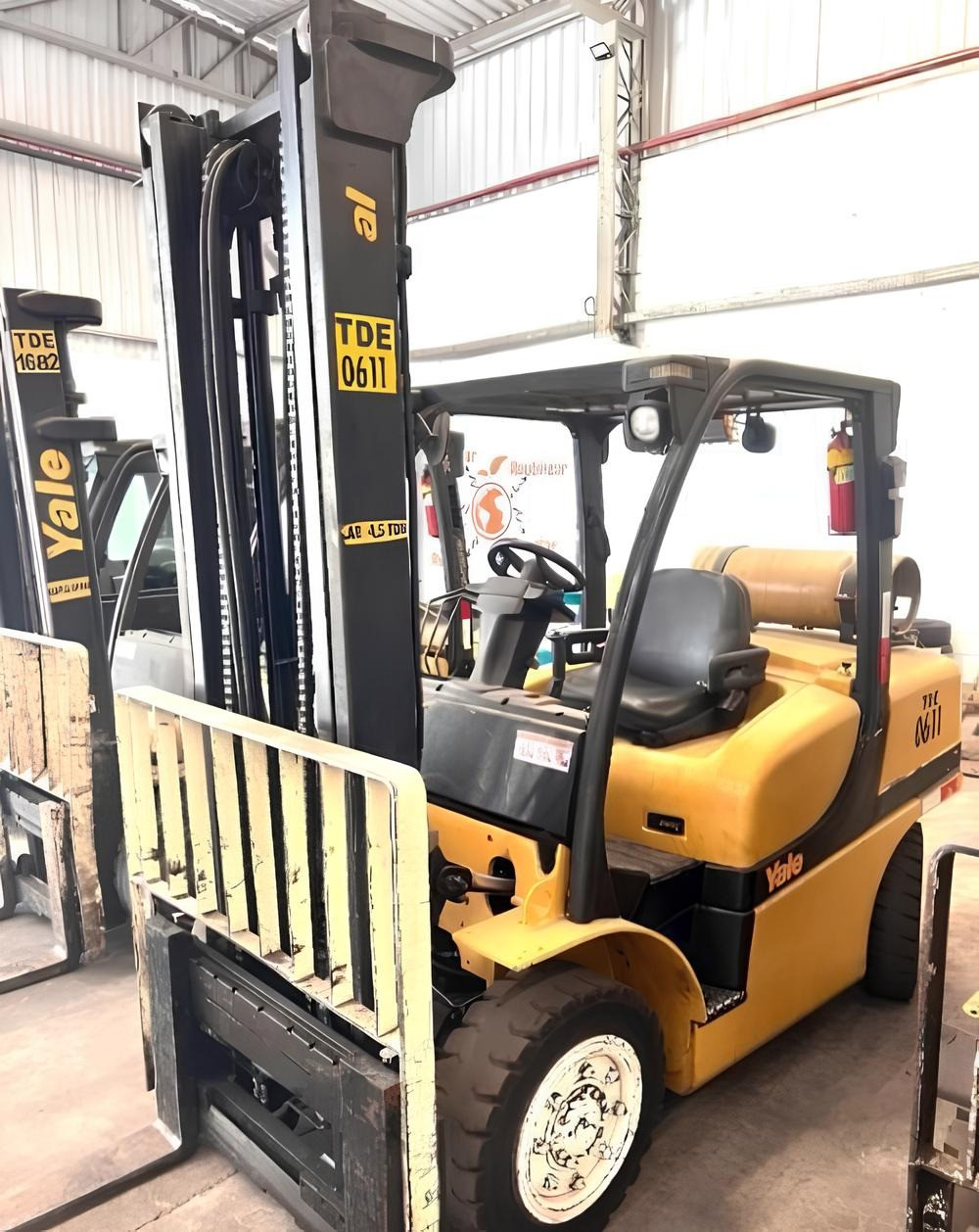 Empilhadeira Yale GP90VX – Ano 2008 | 4.500 kg | 18.555 Horas