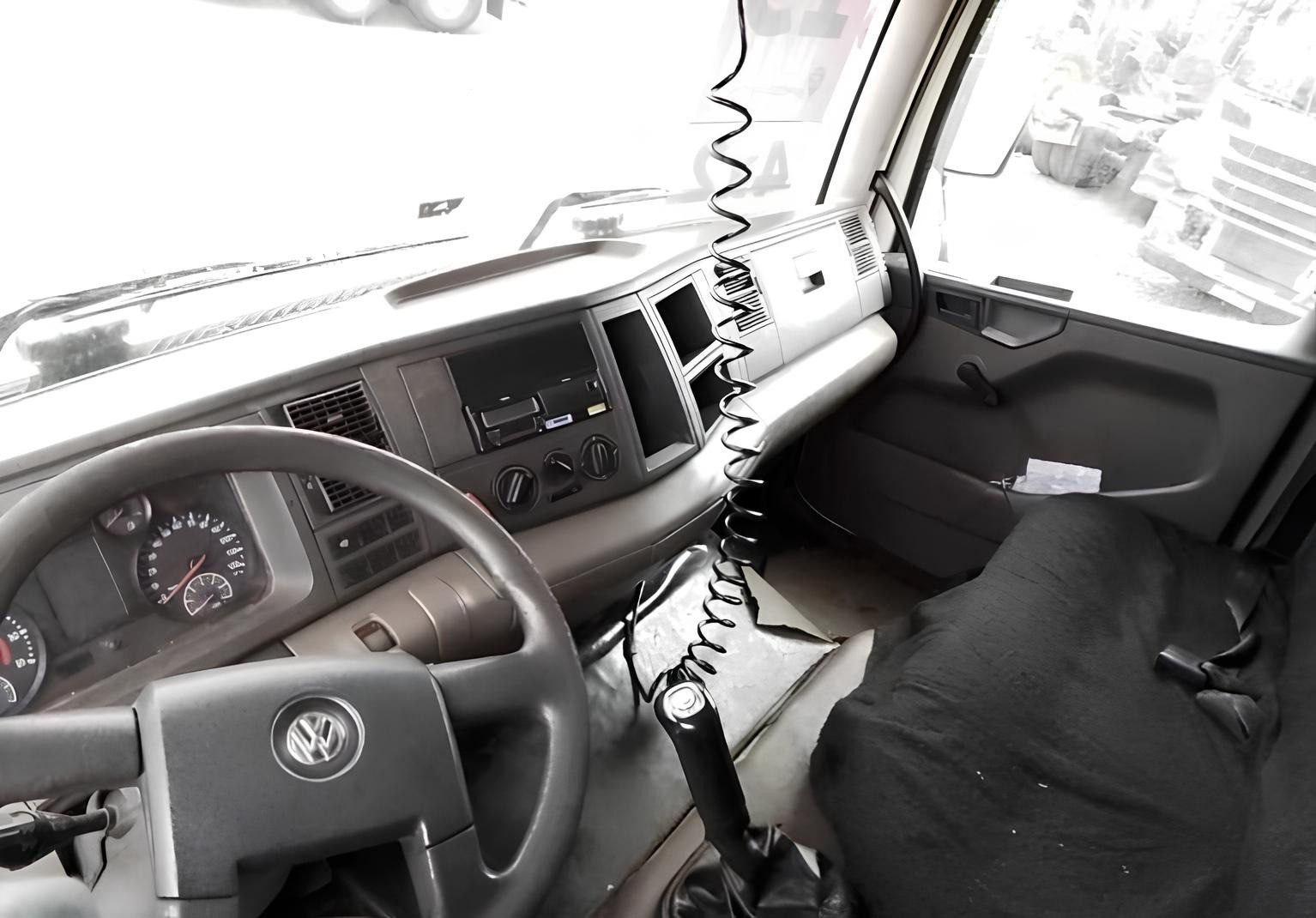 Caminhão Volkswagen VW 15.190 ano 2019