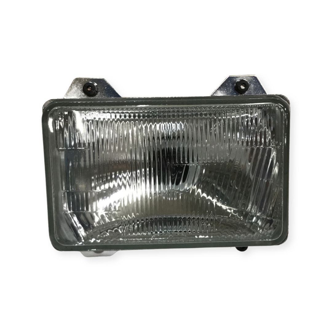 FAROL JOHN DEERE SEM LAMPADA MN-10029-DIREITO